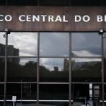 Banco Central corta 0,5 ponto percentual, e taxa de juros cai para 