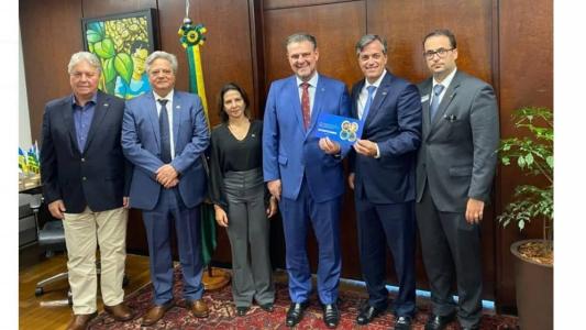 Comitiva da ABCZ reuniu-se com o ministro Carlos Fávaro