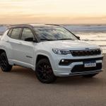 Jeep Compass Blackhawk 2.0 turbo de 272 cv agora é flex; veja o consumo
