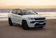 Jeep Compass Blackhawk 2.0 turbo de 272 cv agora é flex; veja o consumo