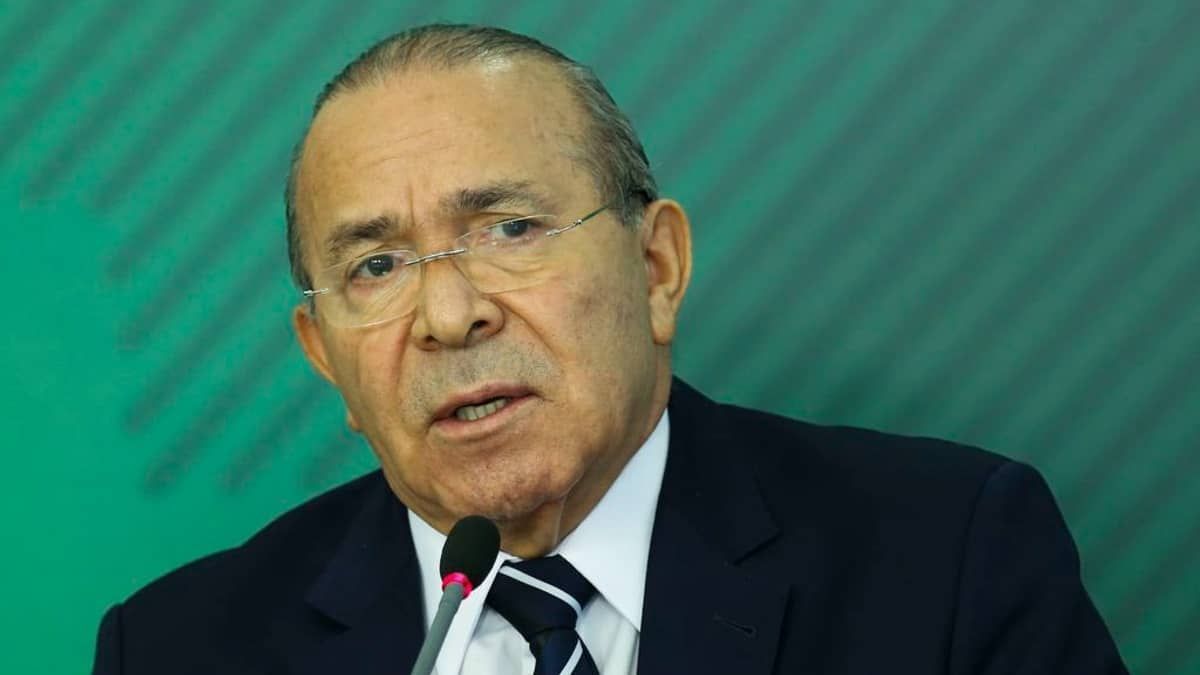 Ex-ministro Eliseu Padilha está internado em estado grave para tratar câncer, diz família 