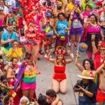 Quando é o desfile do Abalô-Caxi (Alô, Abacaxi) no Carnaval de BH? Confira horários e saiba onde o bloco vai passar