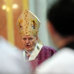 Conheça o cardeal hungaro Péter Erdô, que pode ser eleito papa
