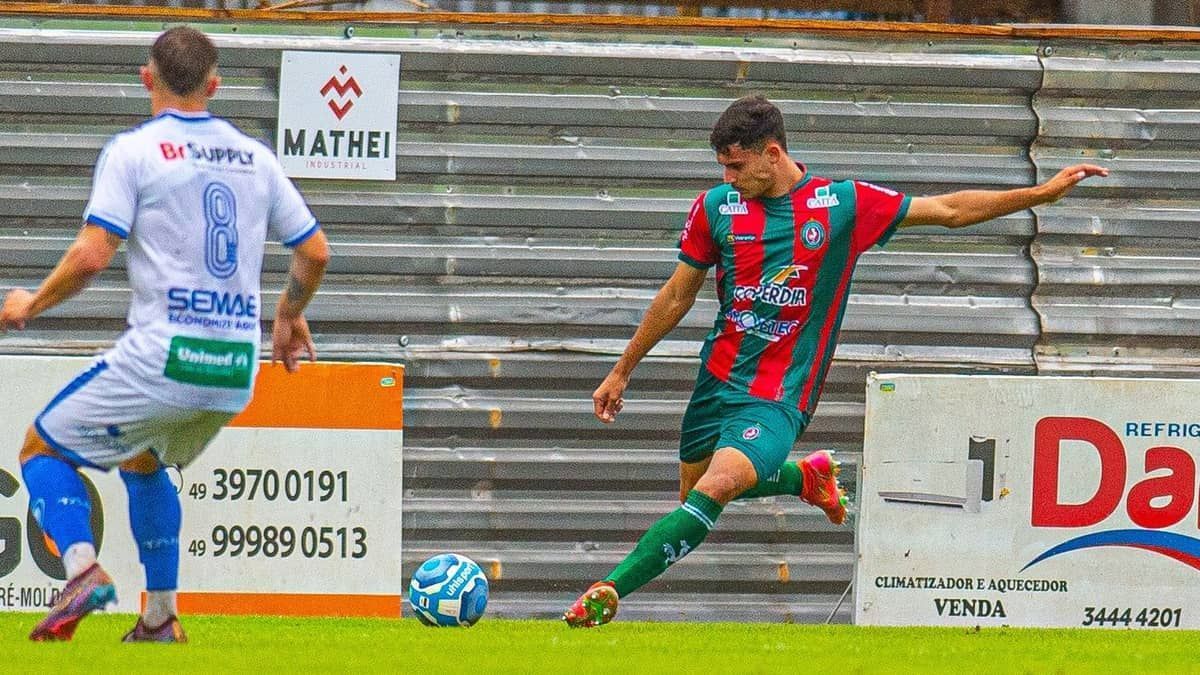Pedro Cella celebra sequência pelo Concórdia e confia na vaga na Série D: 'Preparado' 