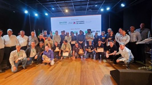 Concurso de Cachaças de Alambique e Aguardentes de Cana Mineiras, realizado pela Emater