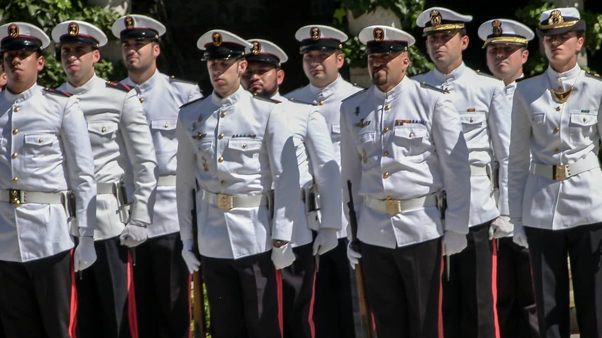 Mulheres poderão concorrer a vagas para formação de fuzileiro naval