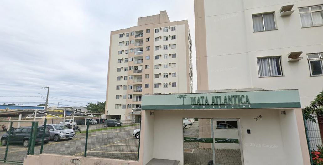 Granada explode em apartamento e deixa PM ferido