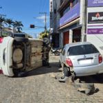 Motorista passa mal e se envolve em acidente no Centro de Leopoldina (MG)