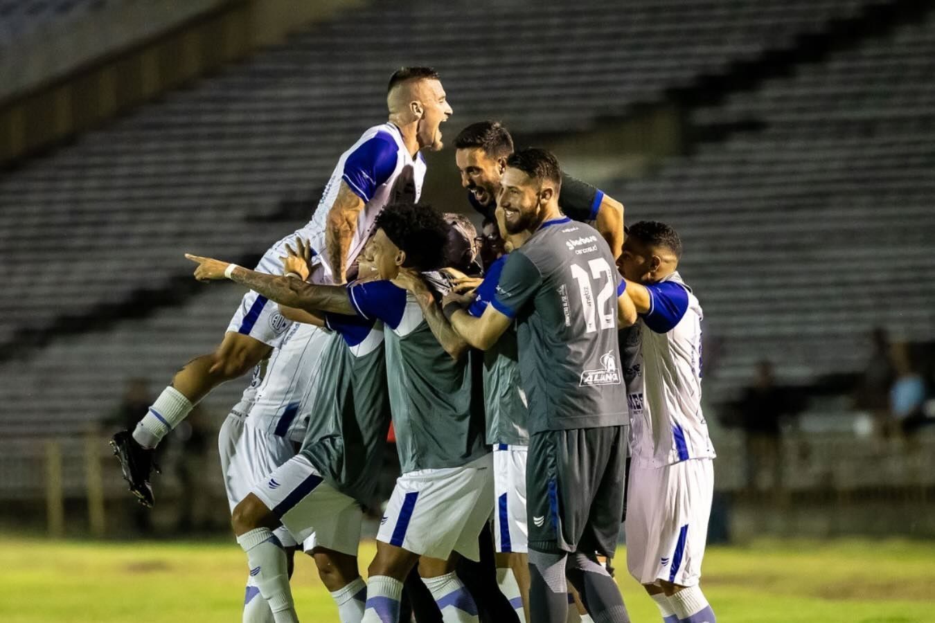 Confiança atropela o Parnahyba-PI e se classifica na Copa do Brasil