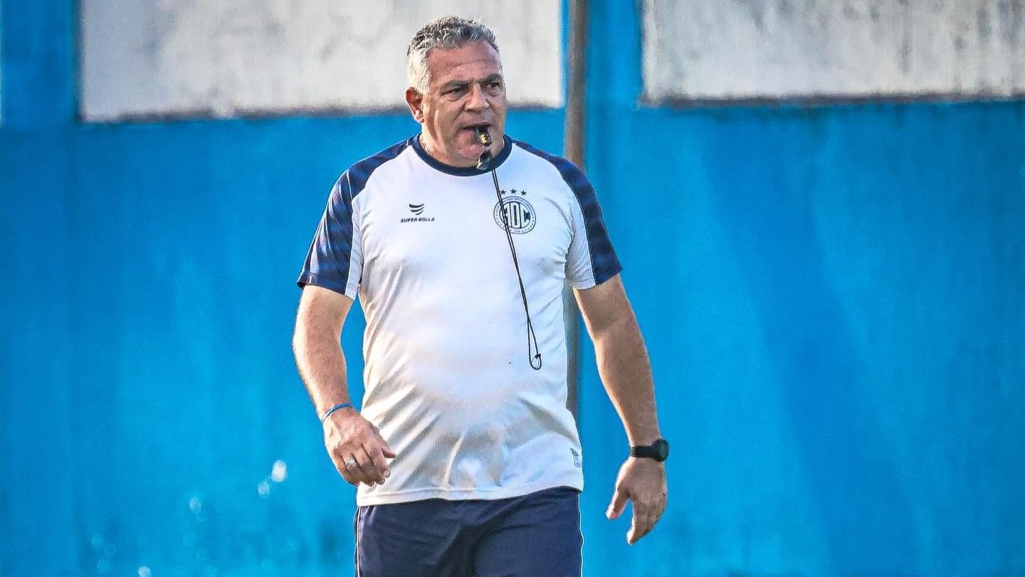 Técnico do Confiança rasga elogios a Rogério Ceni e projeta finais da Copa do Nordeste
