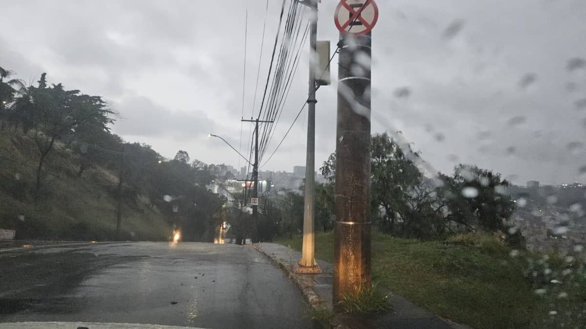 Inmet amarelo alerta de 'perigo' para tempestade em 148 cidades de Minas 