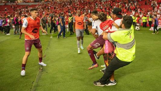 Confusão aconteceu após derrota do Inter para o Caxias no Beira-Rio