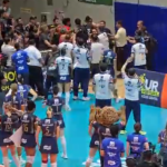 Superliga Feminina: veja imagens da confusão após vitória do Minas sobre o Osasco