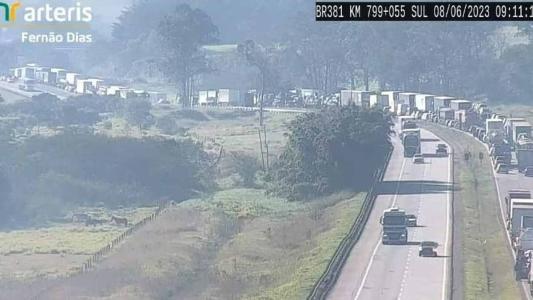 Congestionamento na Rodovia Fernão Dias