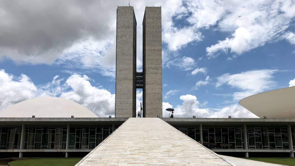 Congresso: perdão a partidos, jogos de azar e tributária serão desafios no 2º semestre