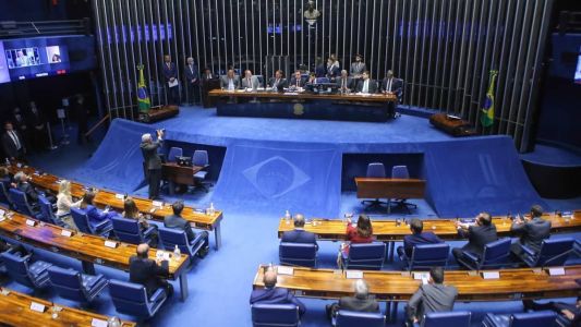 Congresso Nacional vai se reunir em sessão conjunta pela primeira vez no ano nesta terça-feira (18)
