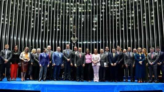 Congresso promulgou PEC que mantém cidadania brasileira a quem consegue segunda nacionalidade