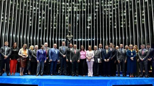 Congresso promulgou PEC que mantém cidadania brasileira a quem consegue segunda nacionalidade