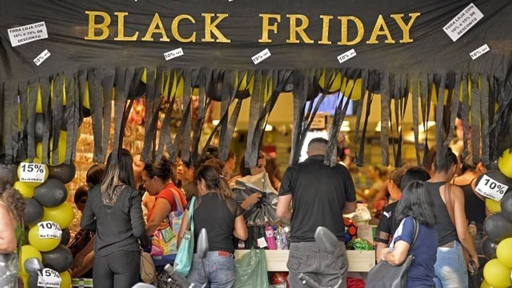 Black Friday: veja dicas para não cair em 'black fraude' ou no ‘tudo pela metade do dobro’