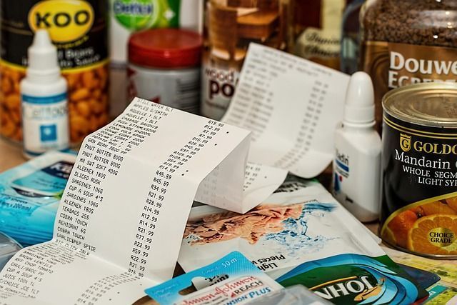 Confiança do consumidor na melhora da economia recua, aponta FGV