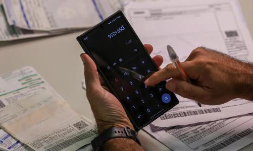 Projeto de Lei (PL) 6.783/13 prevê a destinação de 20% das vagas em concursos para negros.