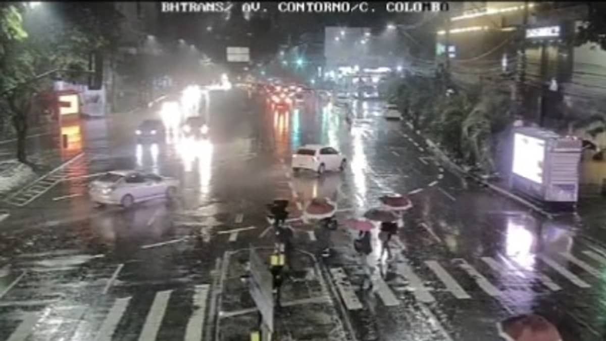 Avenidas são desbloqueadas em BH após risco de transbordamento
