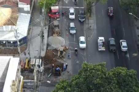 Obra da Copasa complica o trânsito na região Centro-Sul de BH
