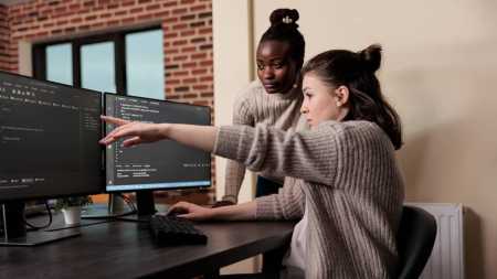 Contratação de mulheres em tecnologia esbarra em dificuldades