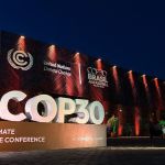 COP 30 fecha acordo com impasse sobre fósseis, mas com avanço em adaptação