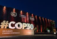 COP 30 fecha acordo com impasse sobre fósseis, mas com avanço em adaptação