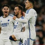 United abre vantagem, mas sofre a virada e se complica na Champions League 