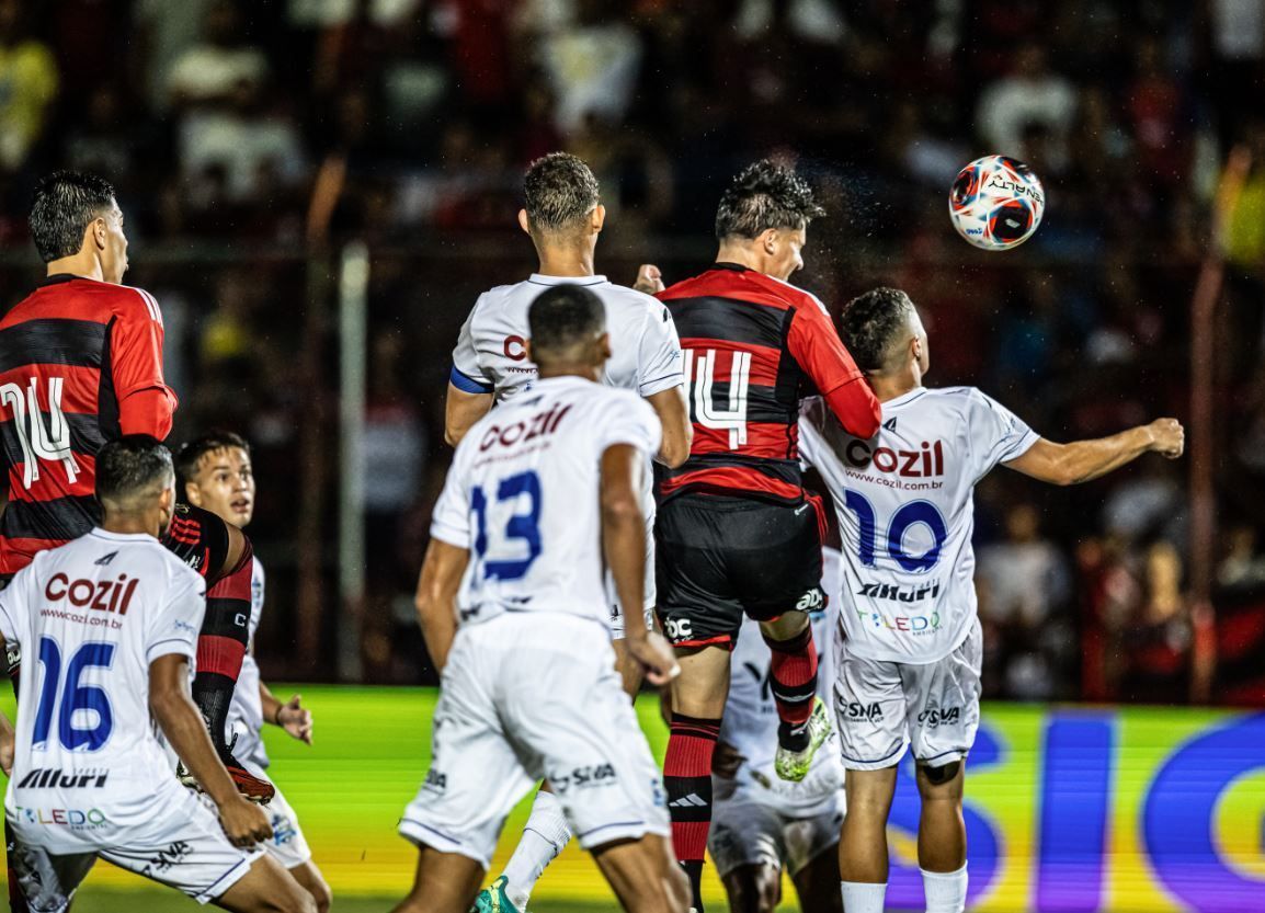 Nos pênaltis, Flamengo bate Aster e avança às semifinais da Copa São Paulo