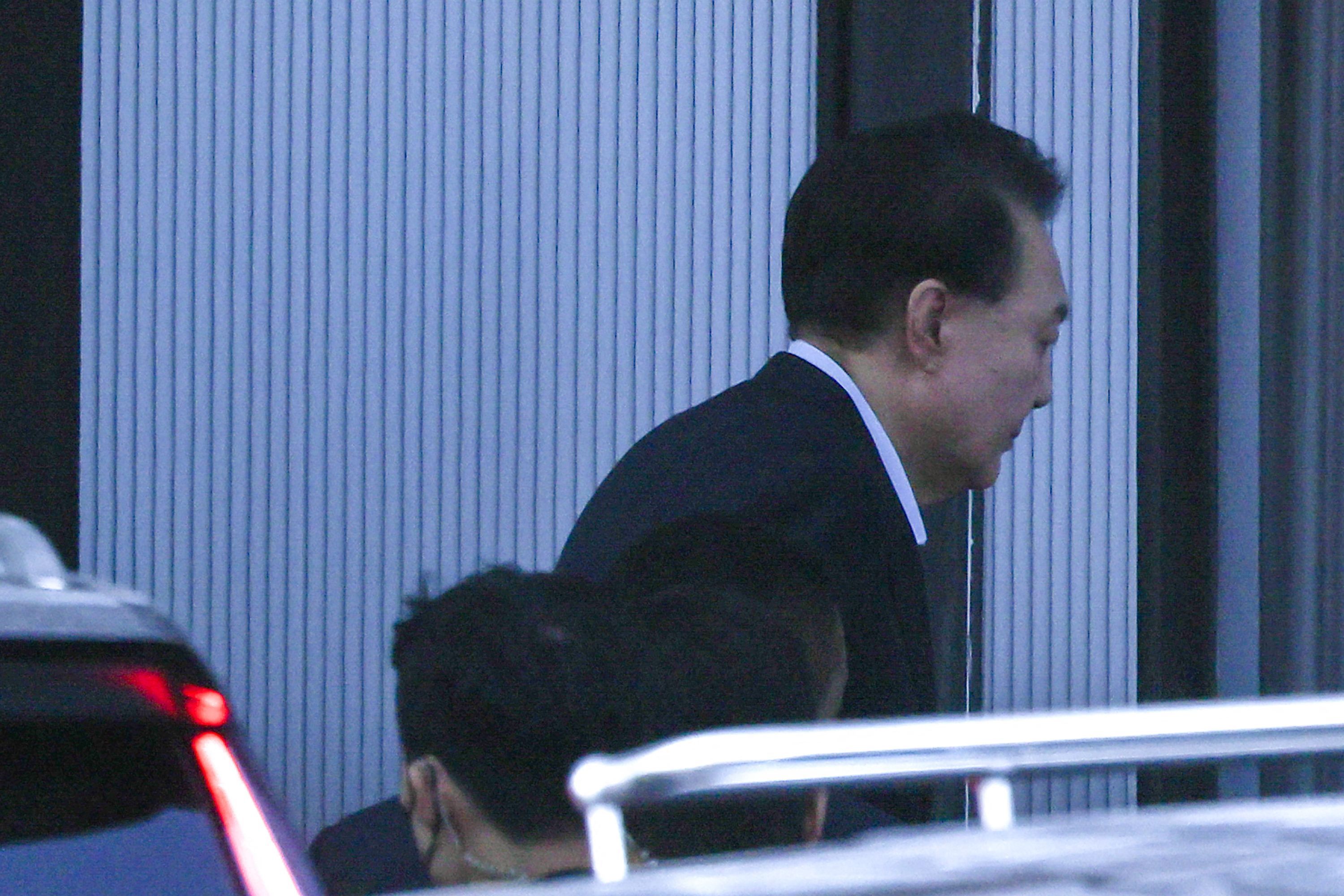 Presidente sul-coreano preso após tentativa de impor Lei Marcial é solto