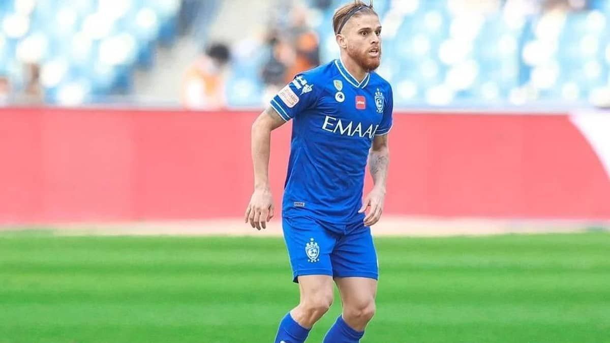 Clube árabe se reforça e abre caminhos para Cuellar no Corinthians