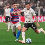 Torcedores do Fortaleza são alvos de gestos xenofóbicos contra o Corinthians