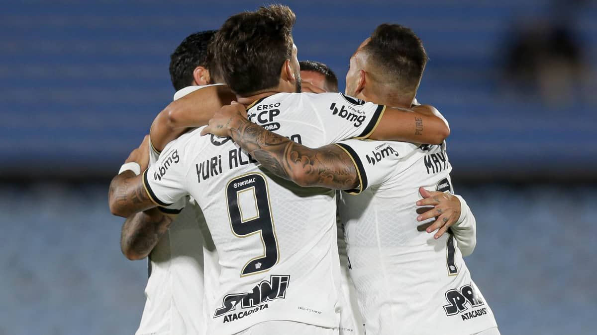 Veja as escalações de Corinthians e Remo para o jogo de ida da terceira fase da Copa do Brasil