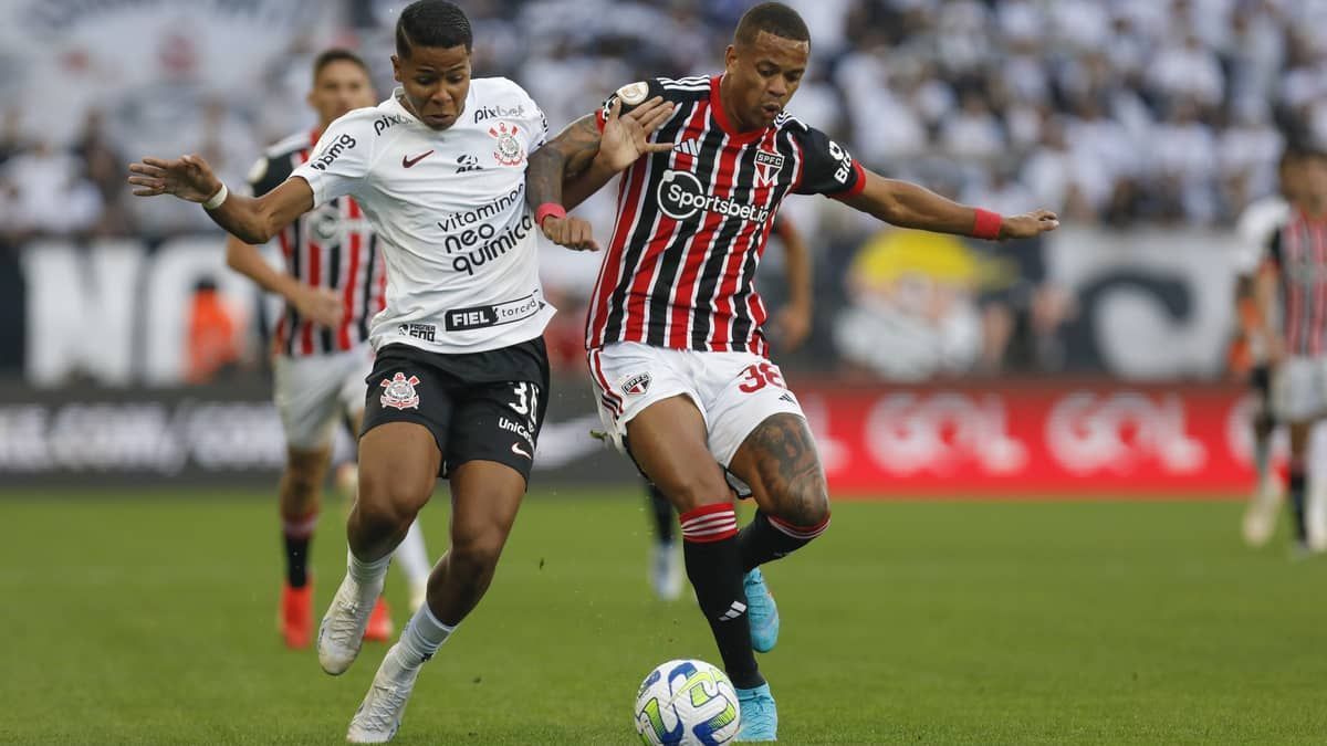 Corinthians e São Paulo fazem jogo morno e empatam pelo Brasileirão