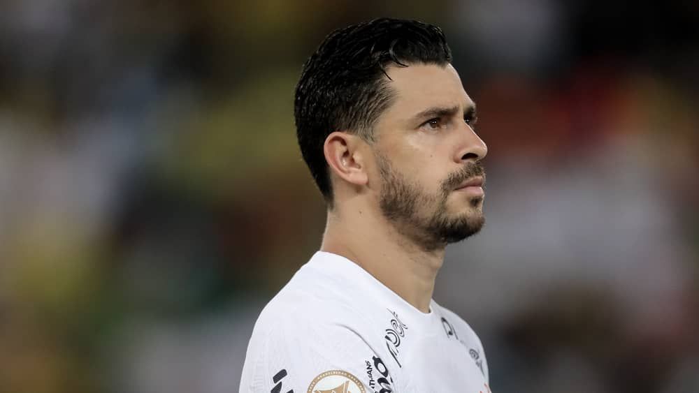 Corinthians recebe Santos em 'clássico dos desesperados' pelo Brasileirão