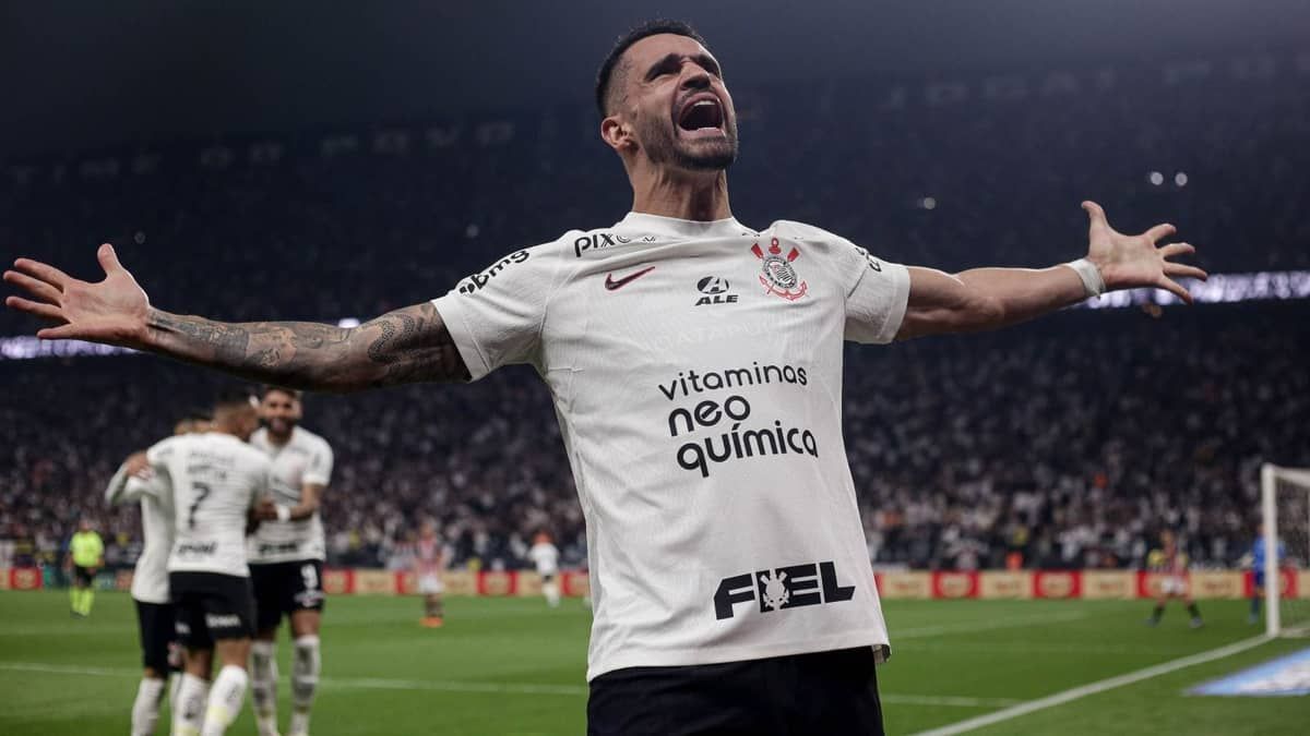 Corinthians garante dez anos sem perder para o São Paulo na Neo Química Arena
