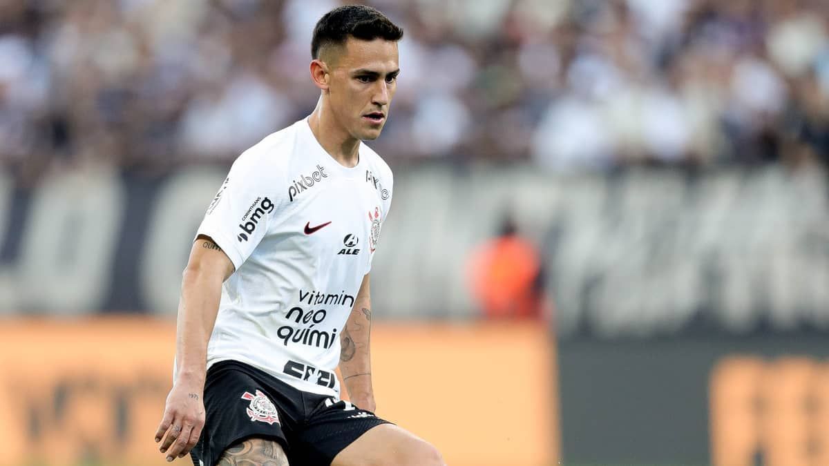 Corinthians recebe Coritiba para se afastar do Z4 no Brasileiro