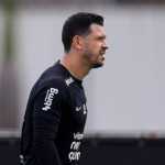 Corinthians faz primeiro treino de olho em semana decisiva no Brasileirão