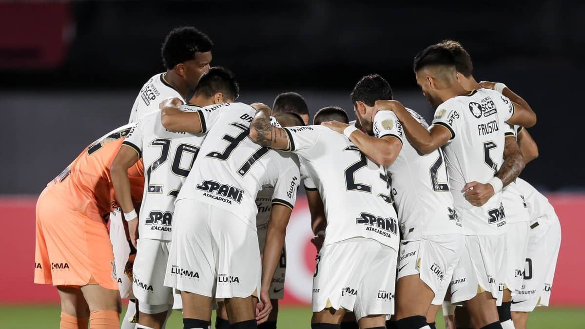 Corinthians é escalado com novidades para enfrentar o Argentinos Juniors