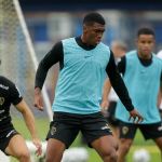 Corinthians treina no CT do Boca Juniors antes de retorno ao Brasil