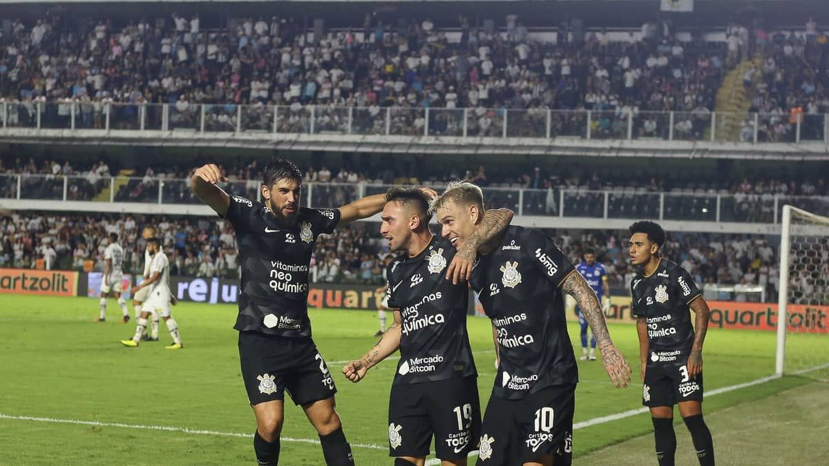 Corinthians volta à Vila Belmiro após sequência positiva no estádio