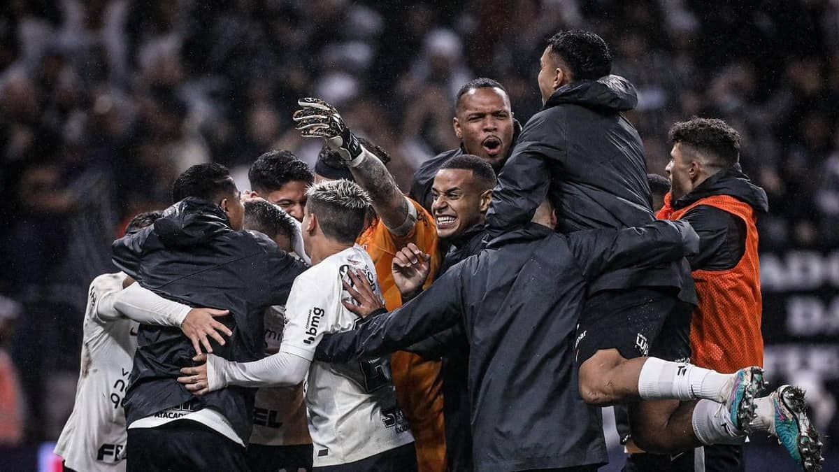 Colunista diz que jogador do Corinthians merece uma chance na Seleção Brasileira  