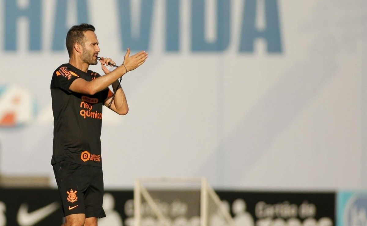 Ex-auxiliar de VP no Corinthians é anunciado como treinador de clube europeu