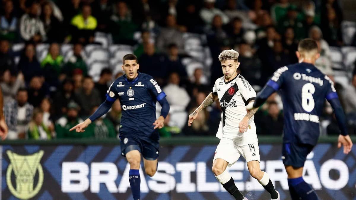 Vasco x Coritiba: veja as prováveis escalações pelo Campeonato Brasileiro