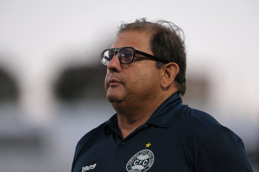 Sport oficializa contratação do técnico Guto Ferreira