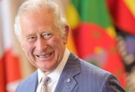 Rei Charles barra Harry e Meghan de compromissos da família real após retorno