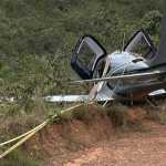 Veja vídeos e fotos do pouso forçado de avião em Sabará, região metropolitana de Belo Horizonte